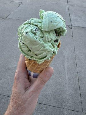 Leatherby's pistachio ice cream