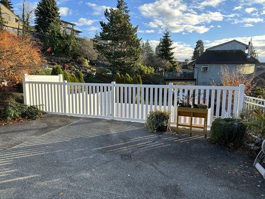 Alki Fence