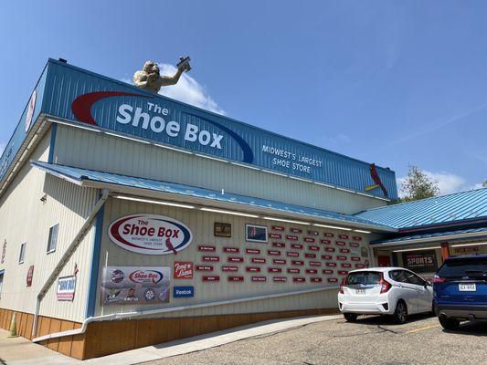 Lots of brands. The "Midwest's largest shoe store".