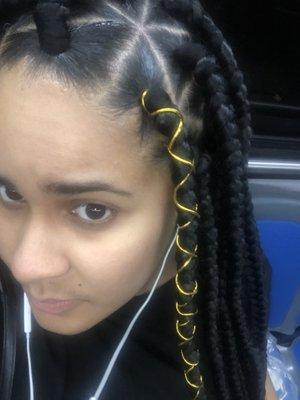 freshly done triangle part box braids by nadine