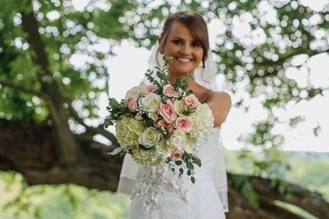 We love our Flowers On Main Brides!