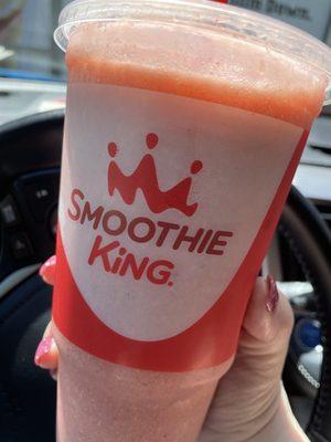 32 oz. Caribbean Way- banana, strawberry, papaya juice blend, turbinado