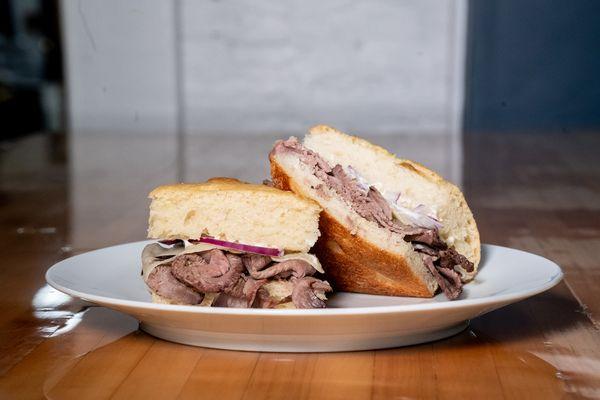 Roasted beef sandwich