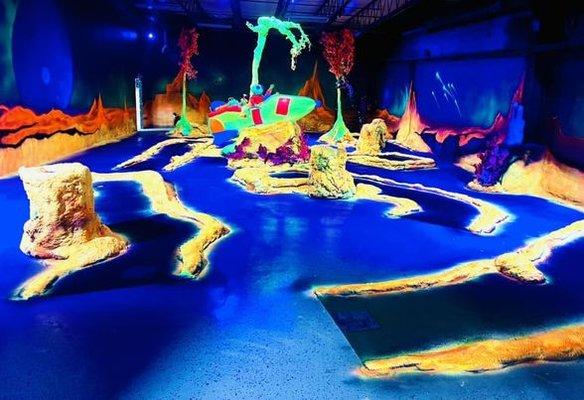 9 hole Glow Mini Golf