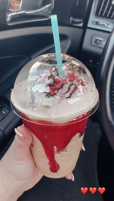 Blended Juliet (Blended white mocha with raspberry and mocha sauces)