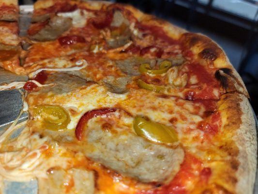 Sausage and Hot Cherry pepper pizza