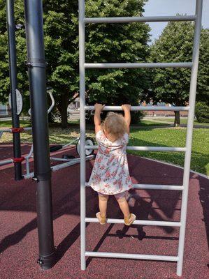 The #aarp workout area is not just for serious exercise! #jacobhoffnerpark #playtime @yelpcincy #northside