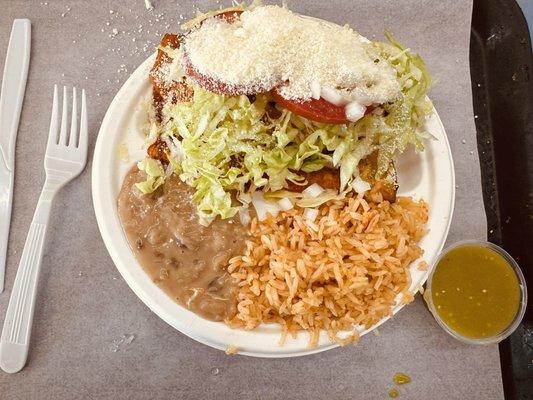 Enchiladas con Pollo ( Chicken Enchiladas)