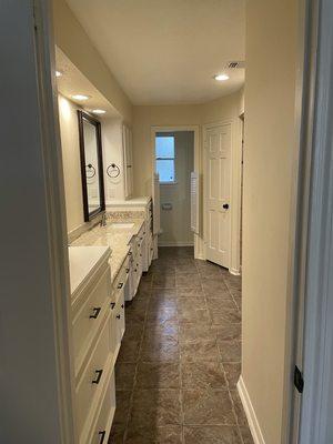 Master bath detail