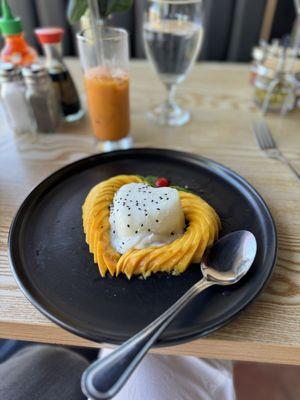 Sweet Sticky Rice with Mango