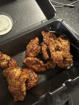 No sauce on the wings