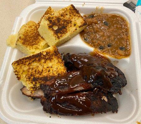 BBQ Ribs Combo (corn bread -- excellent, BBQ Beans)