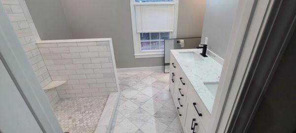 White marble Bathroom.