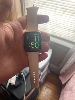 My apple watch with a perfectly replaced screen