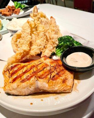 Salmon and tempura combo