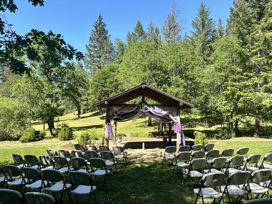 A May wedding at our pavilion