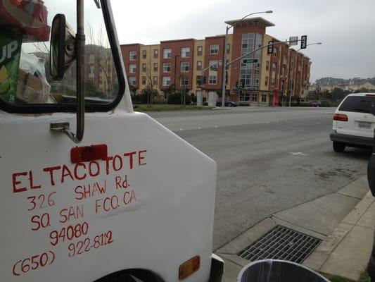 Love to have a place to eat quesadilla right outside my house.