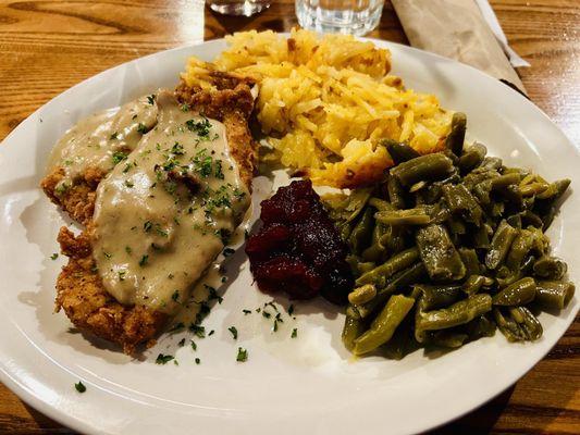 Thanksgiving 2023: country fried turkey, cranberry relish, hash brown casserole, and green beans