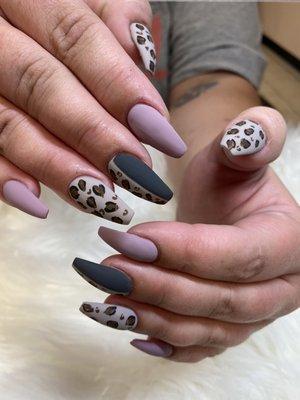 Nails by Annie. #pinterest #coffinnails #mattenails