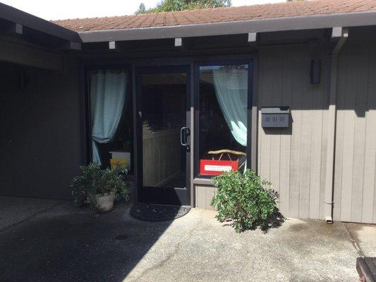 Entrance to Sonoma Holistic Center and Freshair