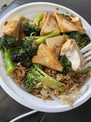 L20. Bean Curd with Broccoli Lunch Special