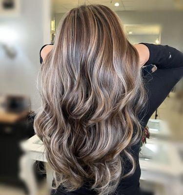 Multidimensional warm tones by Alicia.