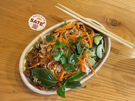 Noodle Bowl with Grilled Pork and Veggies