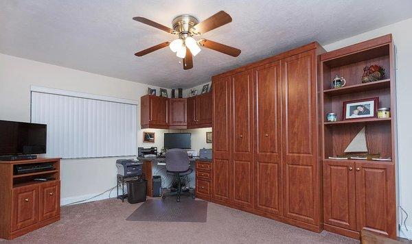 Murphy Bed Center