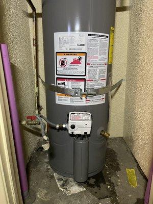 Drain blockage? Leaks? Water Heater Issues? Get your problem fixed right away the right way so it doesn't get any worse. Give us a call!