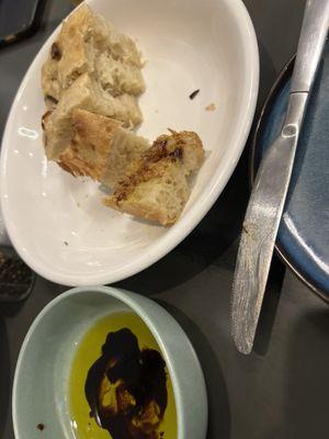 Focaccia olive oil & basaltic