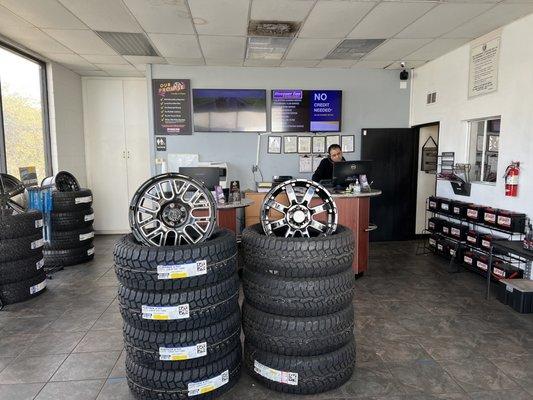 Office of Discount Tire