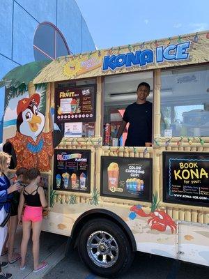 Shave ice truck