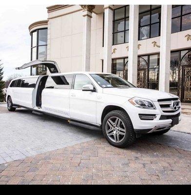 Mercedes limousine wedding limo