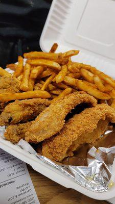 Fried Grouper close up in the Fish n Chicken Platter