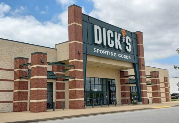 DICK'S Sporting Goods