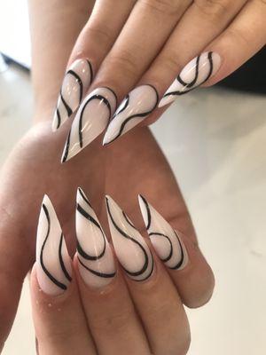 Marbled nails