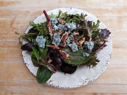 Side salad with added blue cheese & pecans. Pretty good