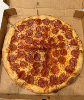 Our favorite 18" pepperoni pizza!