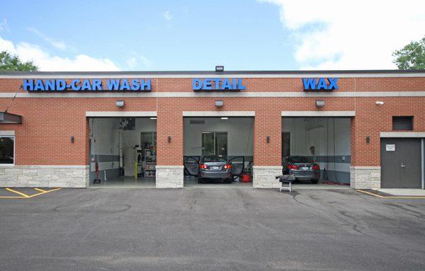 Hand car washes, buff and wax jobs, and the best complete auto detailing services in the Chicagoland area