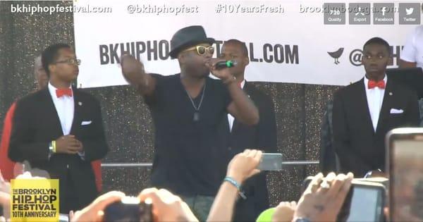 Talib Kweli and Jay Electronica at Brooklyn Hip Hop Festival http://www.dailymotion.com/video/x21dg2z_jay-z-and-jay-electronica-