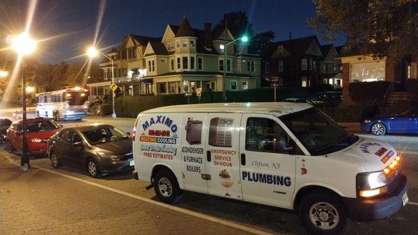 Maximo heating cooling and plumbing service call 24 /7