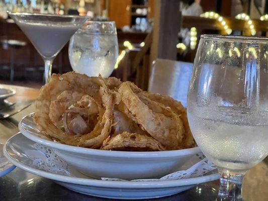 Onion rings!  Yummy.  These ARE the onion rings you are looking for!