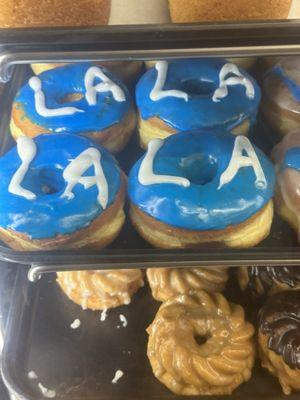 Dodgers donut. Let's go!