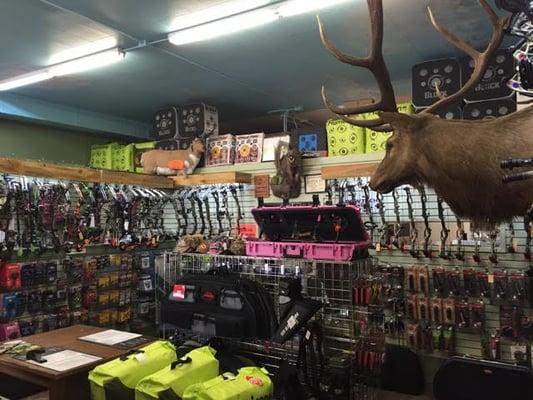 Full service archery shop featuring shooting lanes and TechnoHunt.