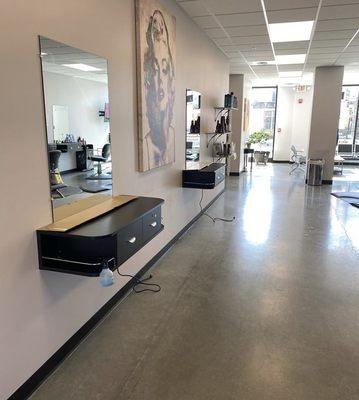 We've added new stations to the salon! We are now hiring!