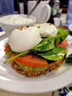 Avacoda toast, cottage cheese