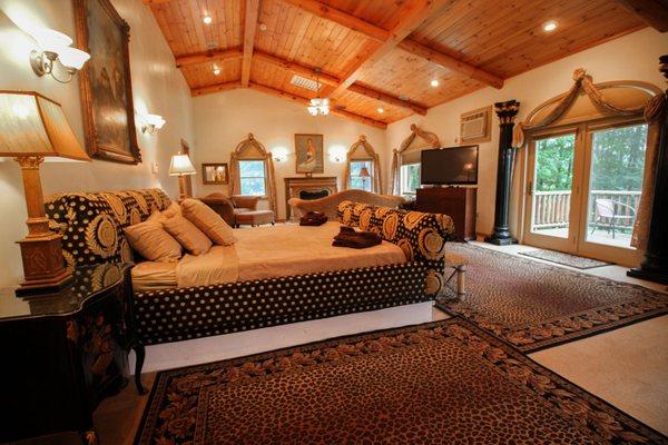 Main House - Main Level - Master Bedroom