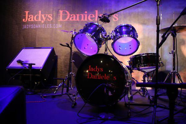 Jadys Daniele's Live Music Restaurant, stage