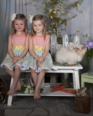 Family photography - matching dresses, bunnies and big smiles