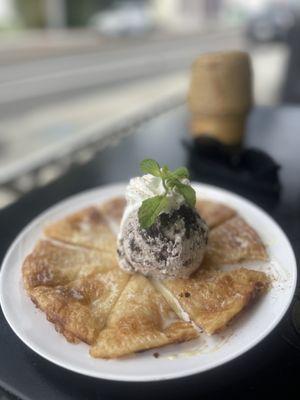 Roti With Ice Cream ($10)